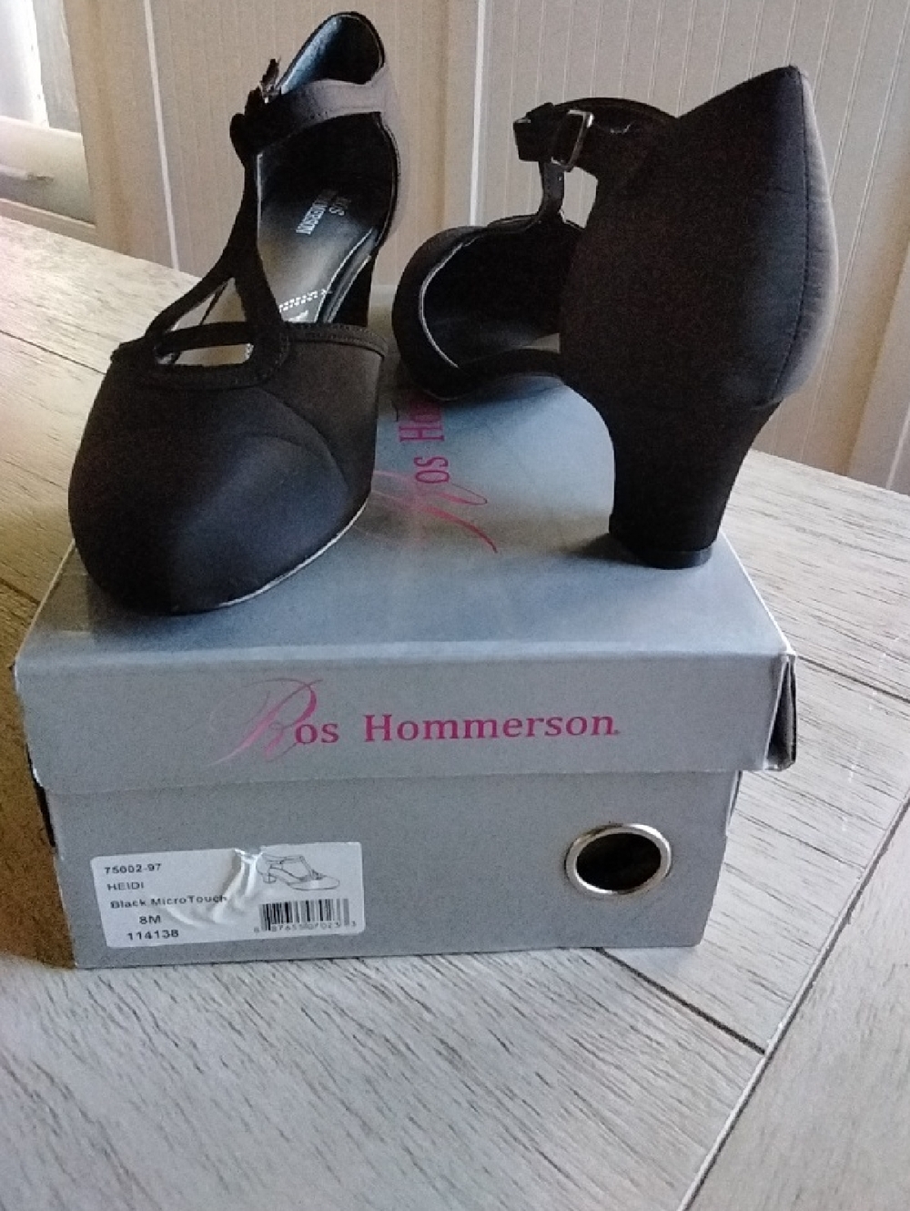 Ros Hommerson Black T-Strap Mid Heel Pumps Size 8